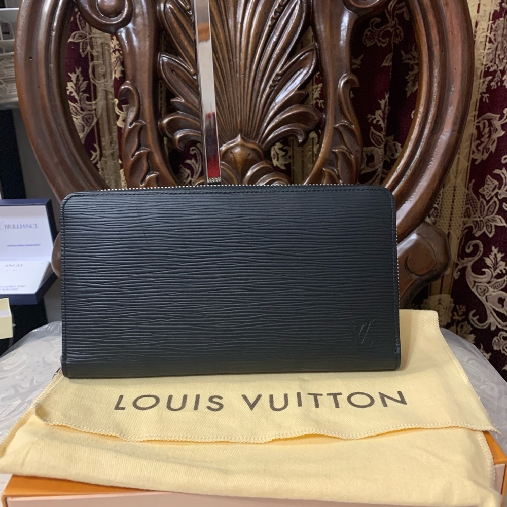 Louis Vuitton Organizer Epi Black  Wallet